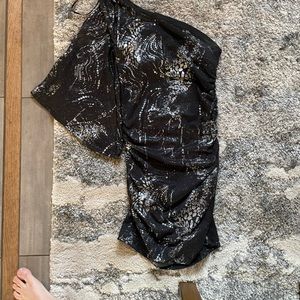 One shoulder short dress